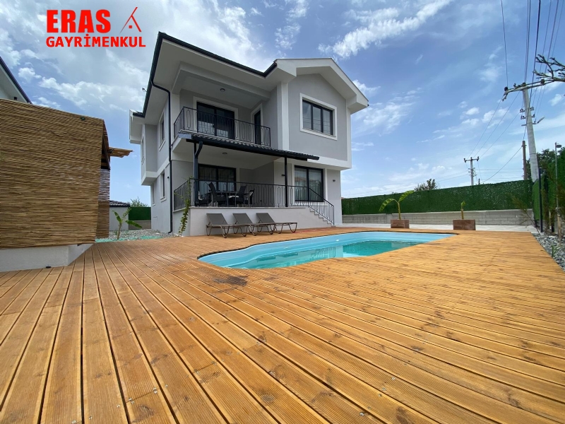 Dalaman'da Satlk 370M2 Arsa inde Mstakil 4+1 Villa