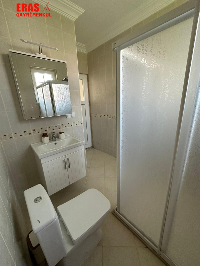 Dalaman'da Sat�l�k Y�zme Havuzlu 3+1 Villa