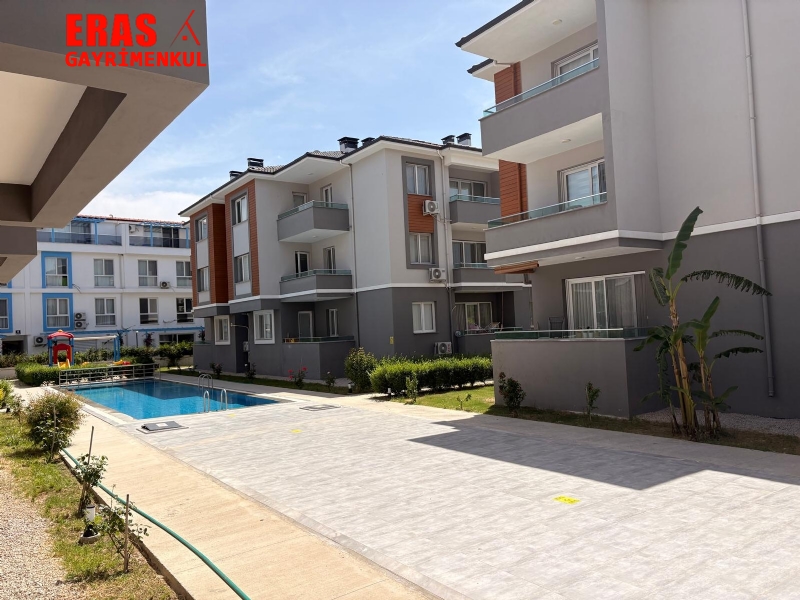 Dalaman'da Y�zme Havuzlu Sitede Sat�l�k 1+1 E�yal� Daire