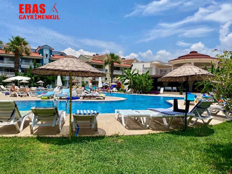 Dalaman'da Y�zme Havuzlu Sitede Sat�l�k 2+1  Daire