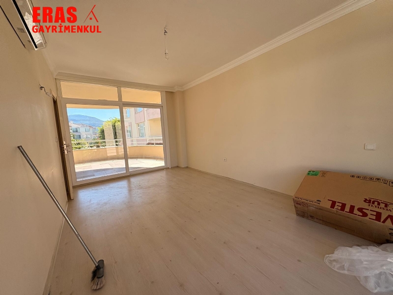 Dalaman'da Y�zme Havuzlu Sitede Sat�l�k 2+1 Daire