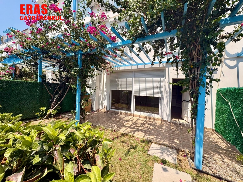 Dalaman'da Y�zme Havuzlu Sitede Sat�l�k Bah�e Dubleksi 2+1 Daire